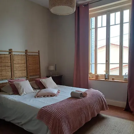 Maison Cocooning Annee 30 Holiday home Riorges